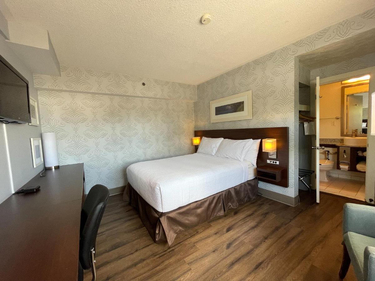 Rodd Moncton Hotel Bagian luar foto